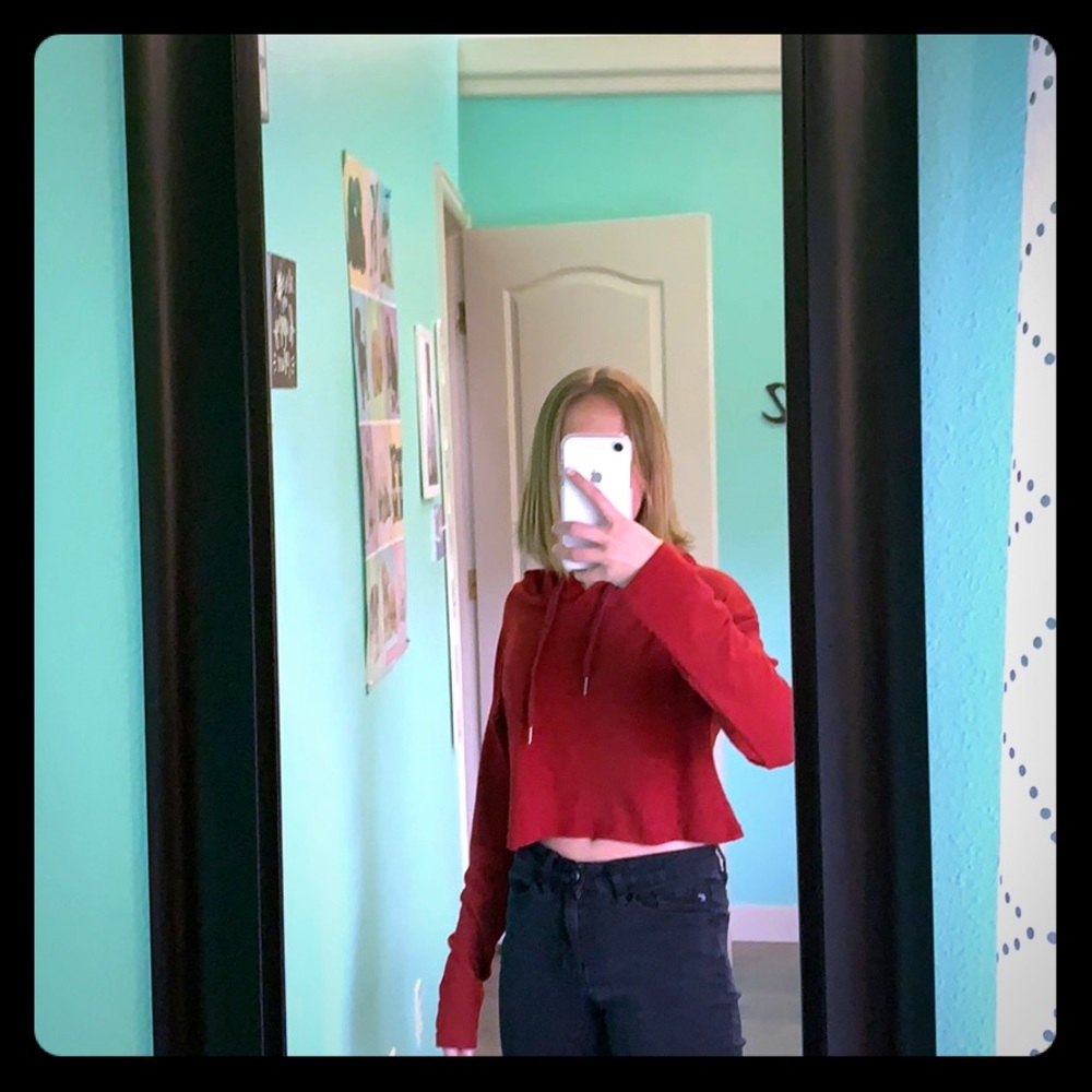 Crop sweater 🌹